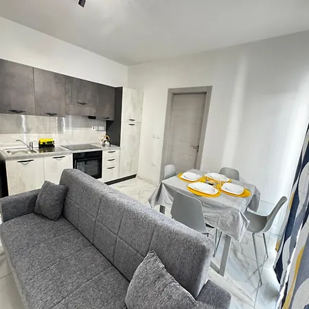 Apartment Bright 3 Bedroom In Gzira